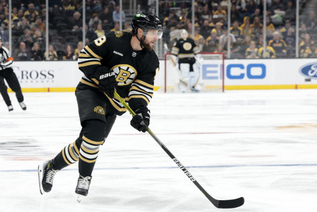 NHL DFS: Yahoo Plays and Strategy for Sunday, October 15