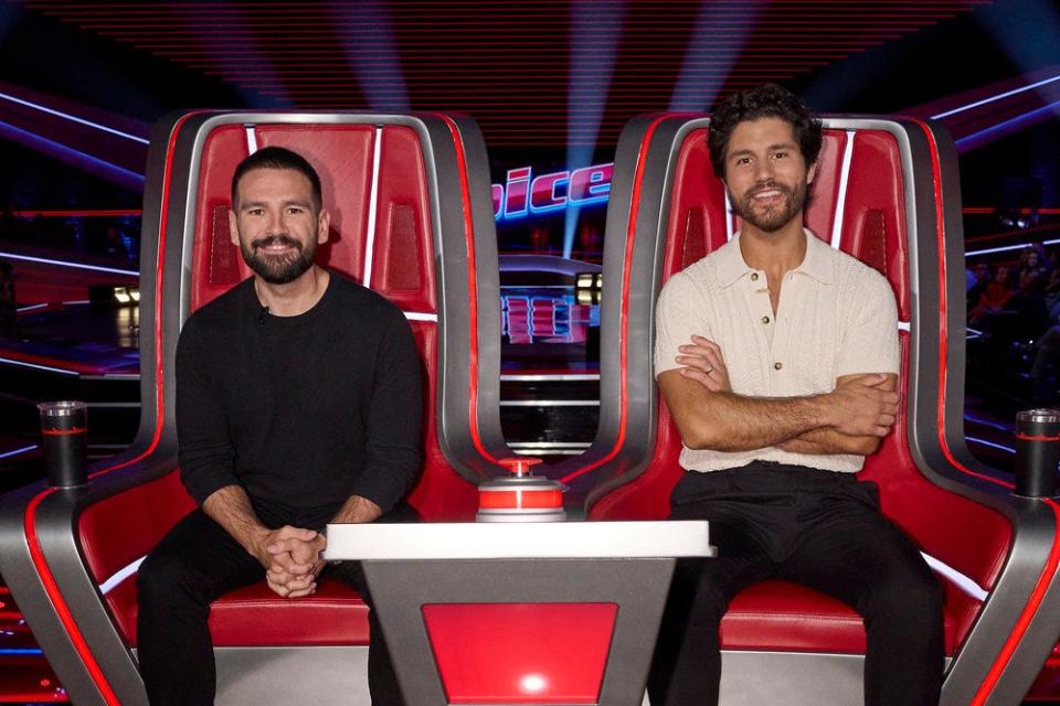 THE VOICE -- "The Blind Auditions, Part 2" Episode 2502 -- Pictured: Dan + Shay -- (Photo by: Trae Patton/NBC)