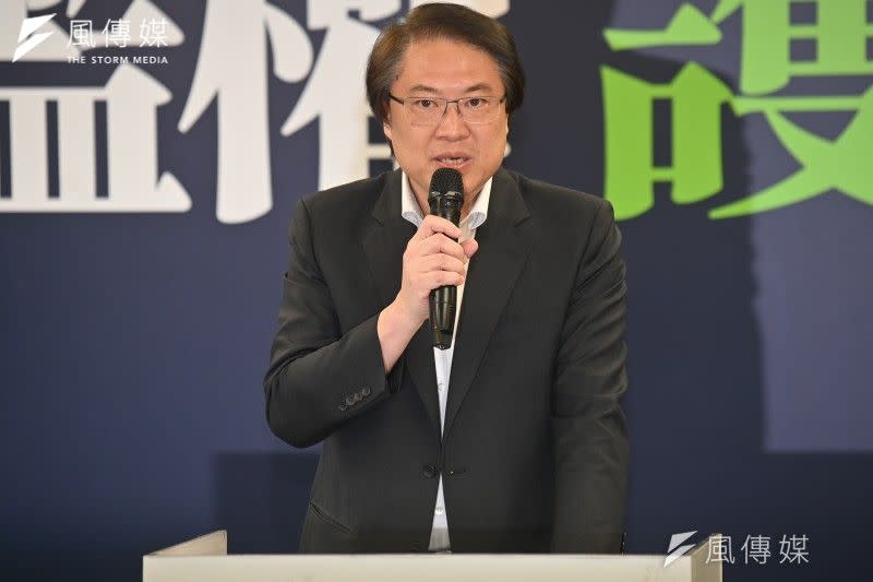 <cite>民進黨秘書長林右昌今日於中央黨部召開「下鄉宣講：反濫權 護民主」記者會。（陳昱凱攝）</cite>