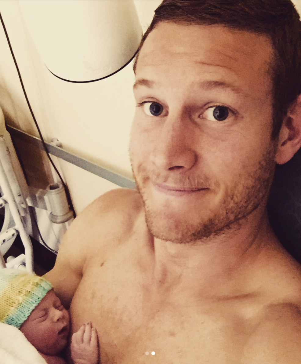 Got'S Tom Hopper Welcomes A Daughter, Posts Poignant Photo Sharing  Skin-To-Skin Contact With Baby