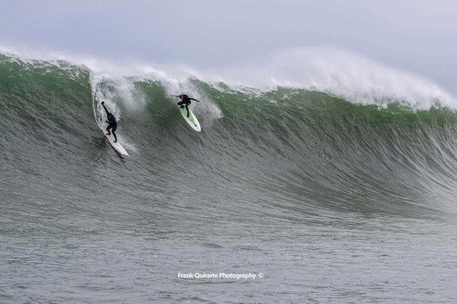 Two surfers drop into a wave on Dec. 26, 2023. (Photo by Frank Quirarte Photography)