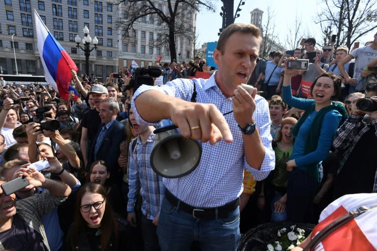 Alexeï Navalny lors d'une manifestation anti-Vladimir Poutine à Moscou, le 5 mai 2018 (Kirill KUDRYAVTSEV)