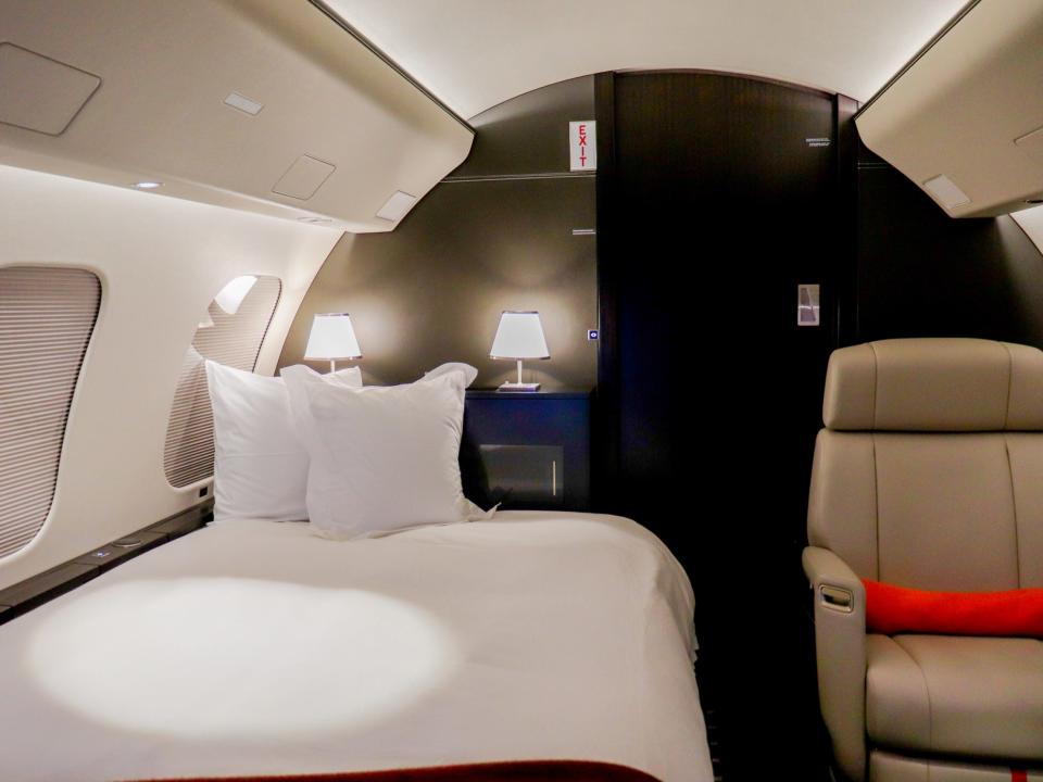 VistaJet Bombardier Global 7500 — Dubai Airshow 2021