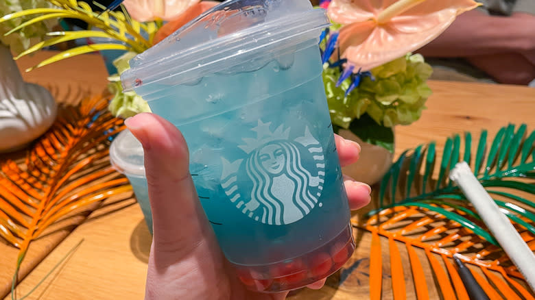 Summer-Berry Lemonade Starbucks Refreshers Beverage