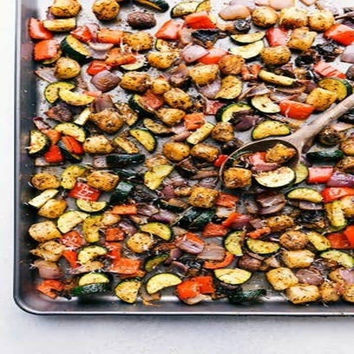 Baked Gnocchi and Vegetables in a roasting pan