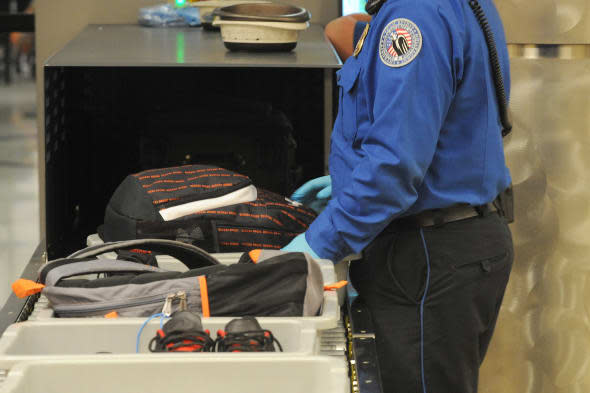 mother's ashes spilled by tsa agents