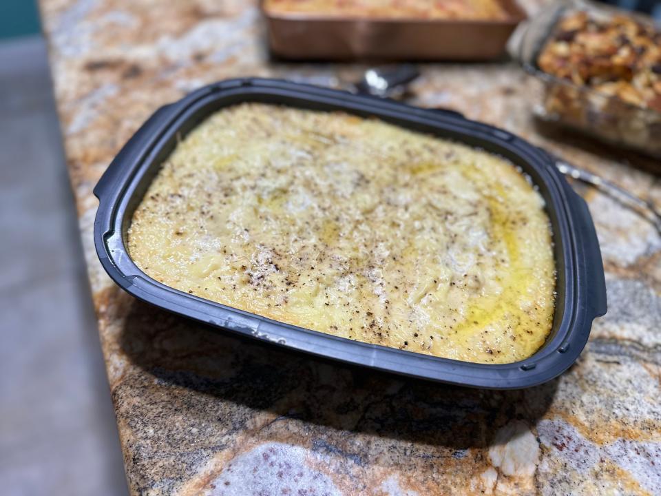 Mashed potatoes in serving dish