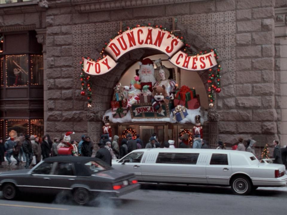 exterior shot of duncans toy chest toy store in home alone 2
