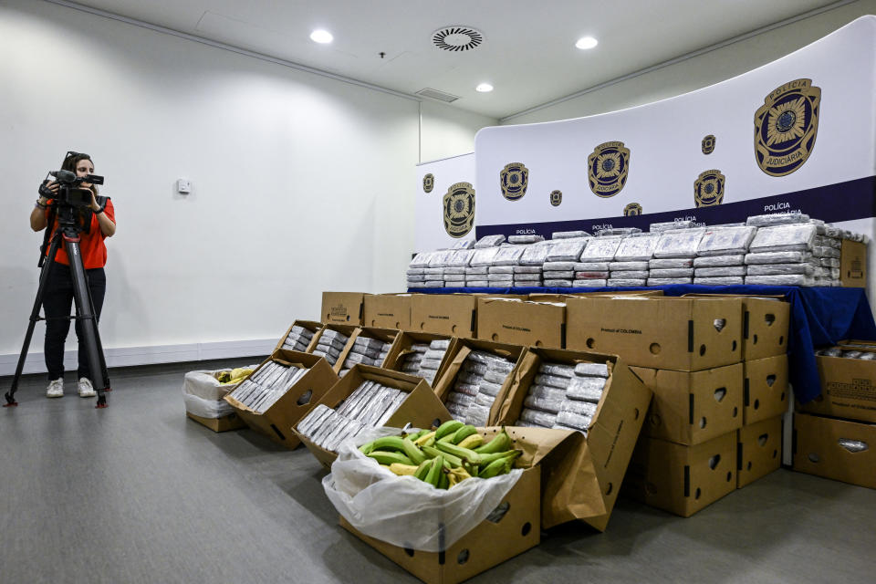 Die Drogen waren in Bananenkisten versteckt (Bild: PATRICIA DE MELO MOREIRA / AFP)