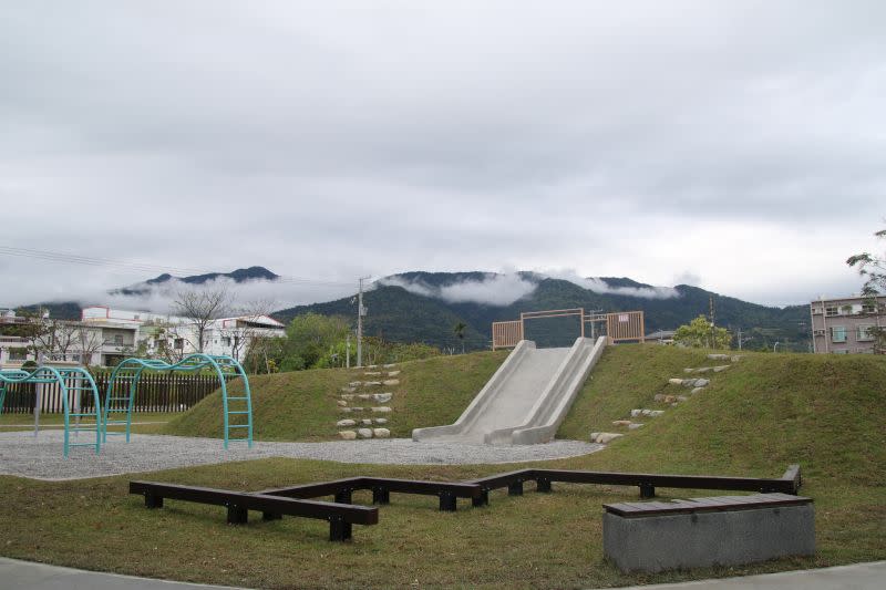 ▲台東知本親子公園今年2月落成啟用，但部分遊樂器材未通過安檢。（圖／台東縣政府提供）