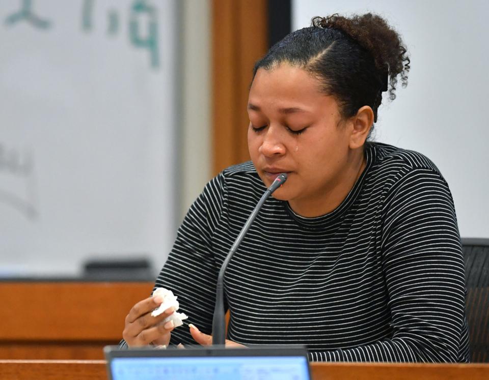 Madison Myers cries during her testimony about her friendship with Tyren Kinard. Juan Salazar-Diaz is acting as his own attorney in his trial for the September 2018 murder of Kinard in North Port.