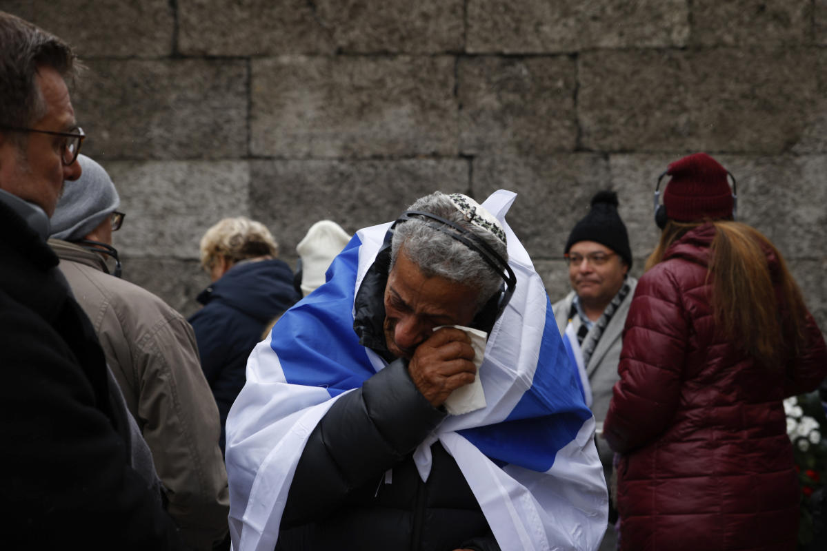 #Auschwitz anniversary marked as peace again shattered by war