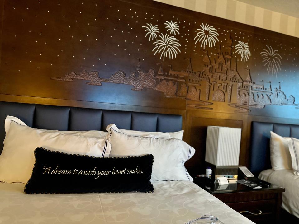 fireworks headboard over queen beds in room a disneyland hotel