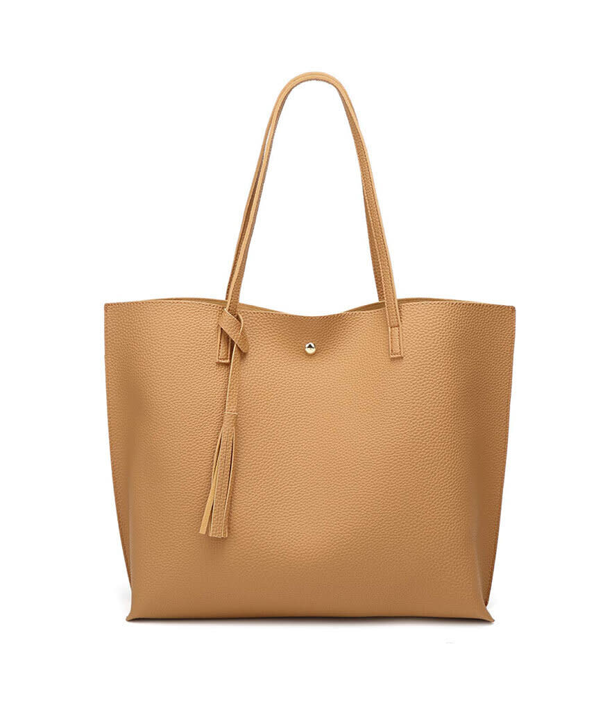 Dreubea Soft Leather Tote Bag (Photo: Amazon)