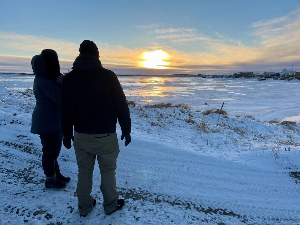 After a Tuktoyaktuk, N.W.T., resident reported smelling fuel on the beach last summer, the territory discovered a historical spill exposed by shoreline erosion. The territory is now shipping about 500 tonnes of hydrocarbon-contaminated soil to a soil treatment facility in Inuvik. (Kate Kyle/CBC - image credit)