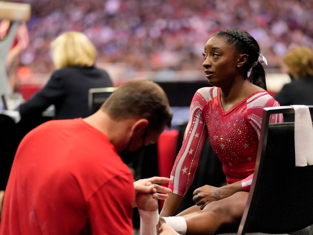 Simone Biles may be dealing with an injury as she competes for gold at