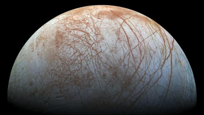 Terkejut!  Bulan samudera Jupiter, Europa, mungkin tidak memiliki inti yang terbentuk sepenuhnya