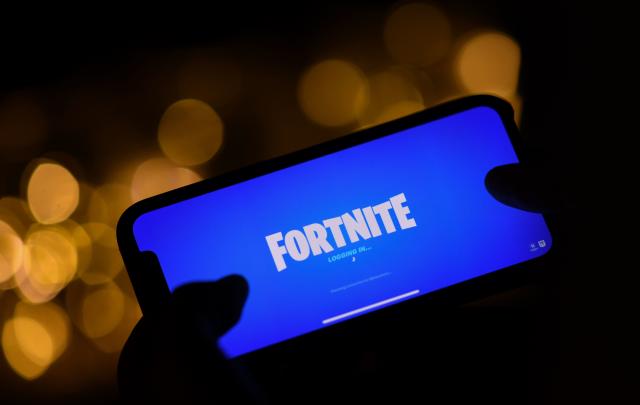 Fortnite está de volta ao iOS grátis pela Xbox Cloud Gaming