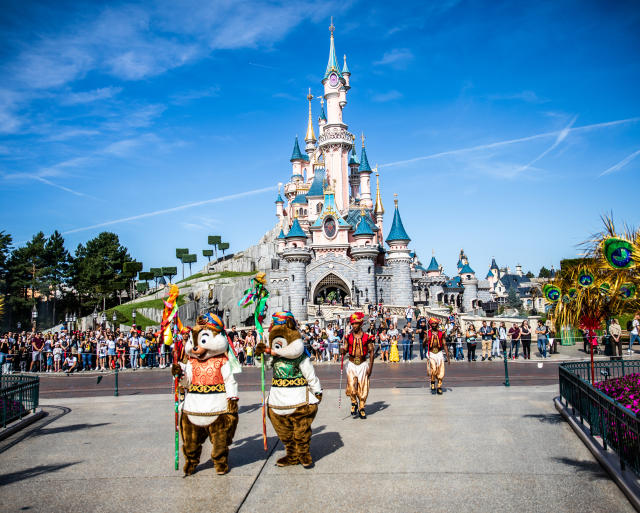 Le Puy du Fou, deuxième parc d'attraction le plus visité de France - Le  Parisien