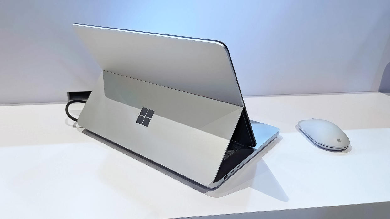  Surface Laptop Studio 2. 