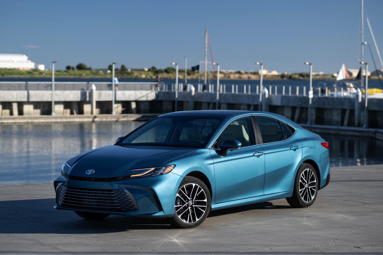 The 2025 Toyota Camry adopts the automaker's new 'hammerhead' nose.