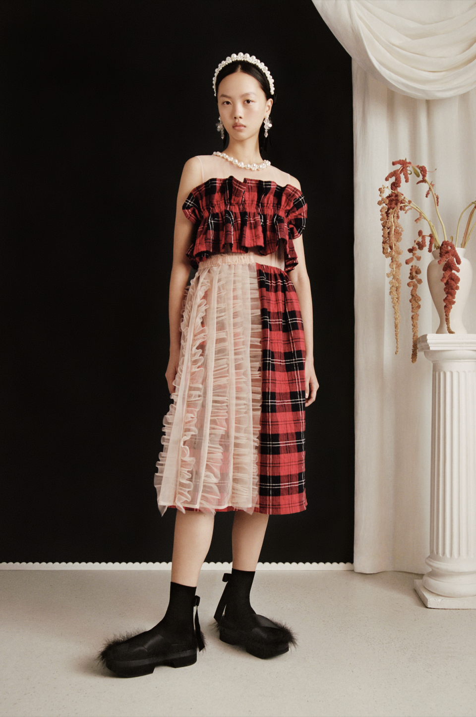Simone Rocha x H&M格紋薄紗拼接洋裝。NT$4,999。（H&M提供）