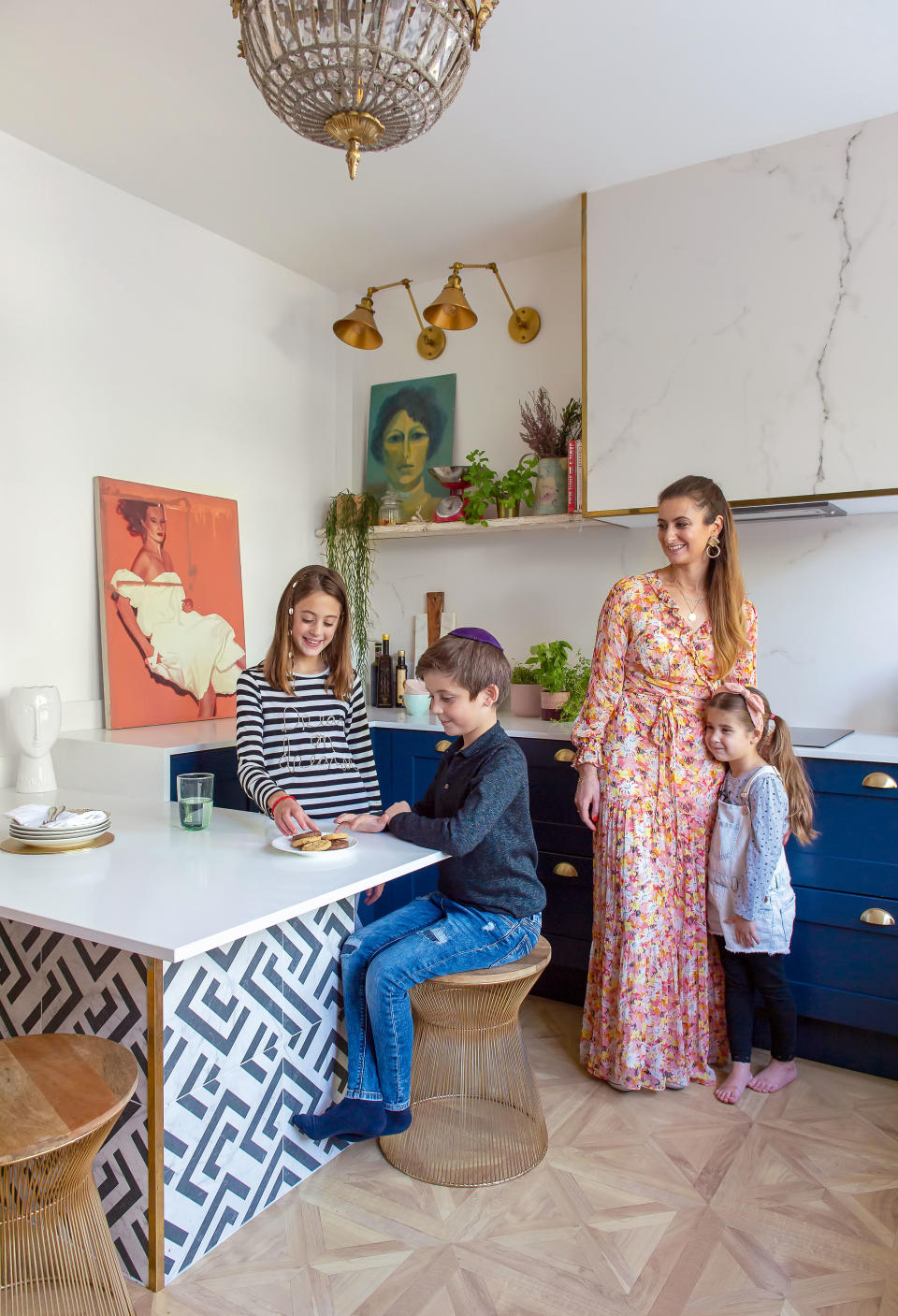 13. Super-size kitchen tiles for a subtle look in a boho space