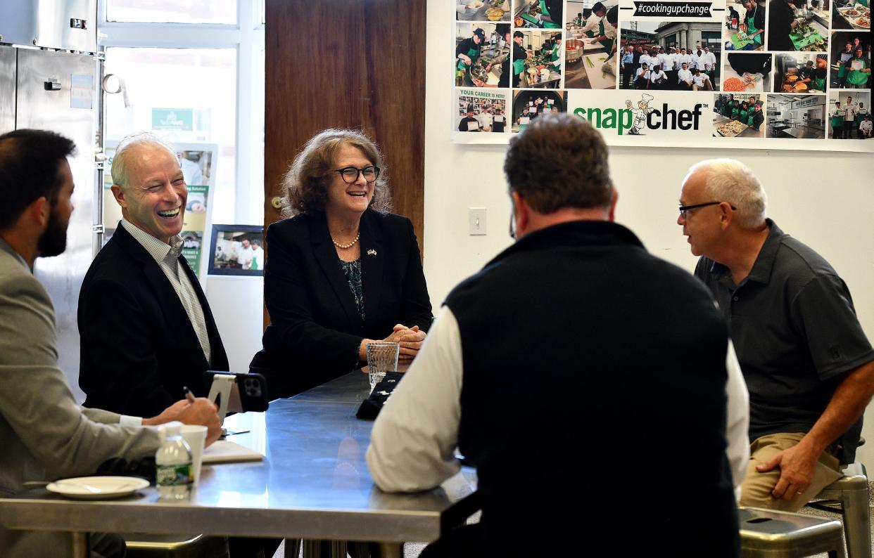 Massachusetts Secretary of Veterans' Services Cheryl Lussier Poppe met with leaders of the food service hiring agency Snapchef, MassHire Central Career Center and Veterans Inc. for a roundtable discussion. From right are Don Alexander, Veterans Inc. case manager; SNAPchef CEO Todd Snopkowski; Poppe; Ken Desmarais, SNAPchef director of business development; and Jibrael Younis, MassHire operations manager.