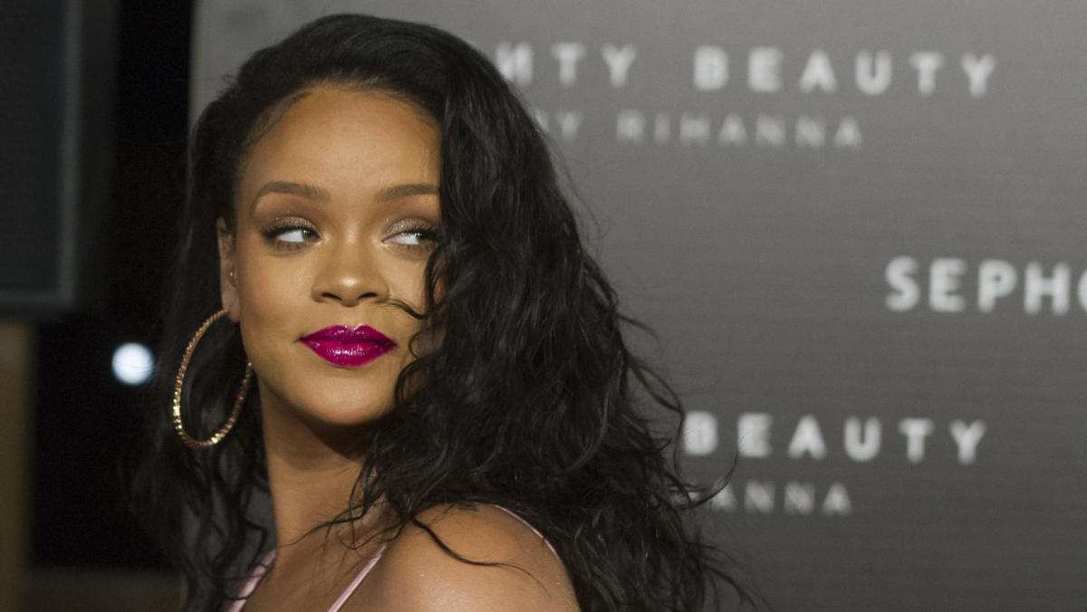 Rihanna’s Diamond Ball Will Honor Activist Shaun King, Barbados Prime ...