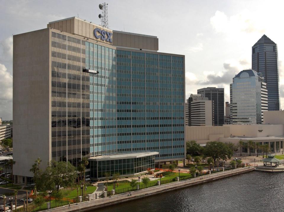 Workers install insulated glass on the CSX Corp. headquarters building in downtown Jacksonville in this 2014 photo.