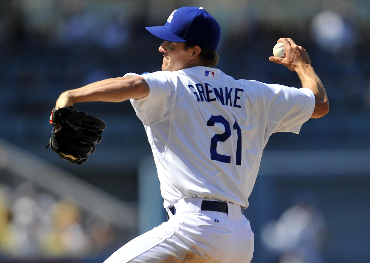 Zack Greinke uses PitchCom technology in start