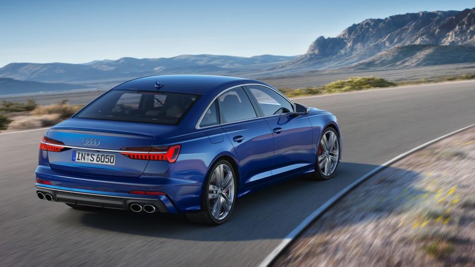 View Photos of the 2020 Audi S6