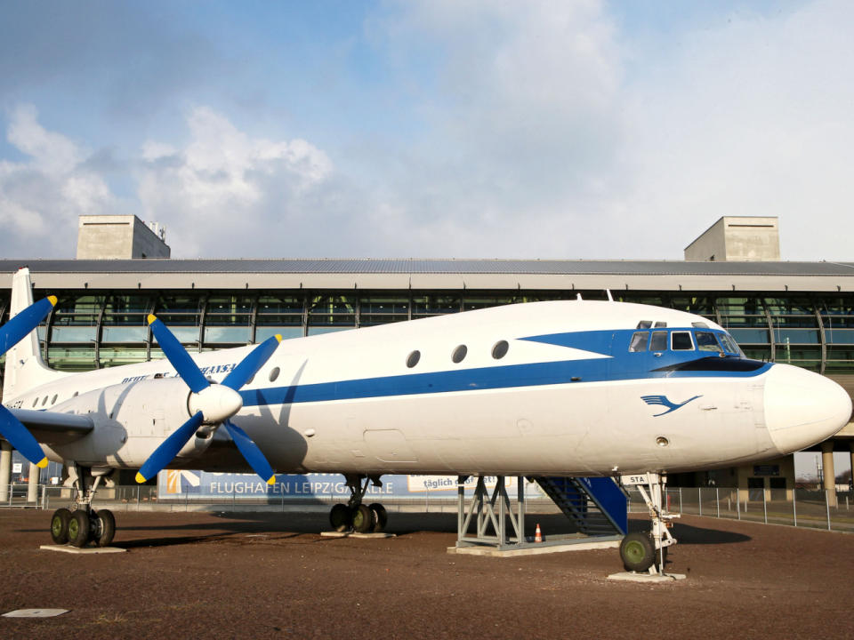 Der Airport Halle/Leipzig gehört eher zu den kleineren Flughäfen Deutschlands und belegt Rang 11. Auch dort mussten die Flugreisenden Verspätungen und Ausfälle hinnehmen. Von den 4.558 Starts und Landungen waren 572 zu spät. (Bild-Copyright: Intertopics/Star-Media/ddp Images)