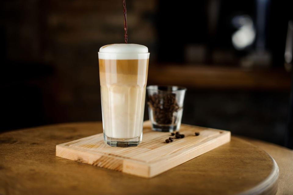 12) Caffe Latte
