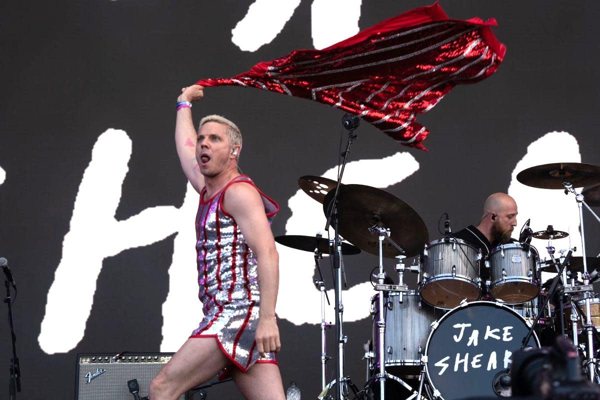 Jake Shears in action on the Main Stage <i>(Image: Sienna Anderson/IWCP)</i>