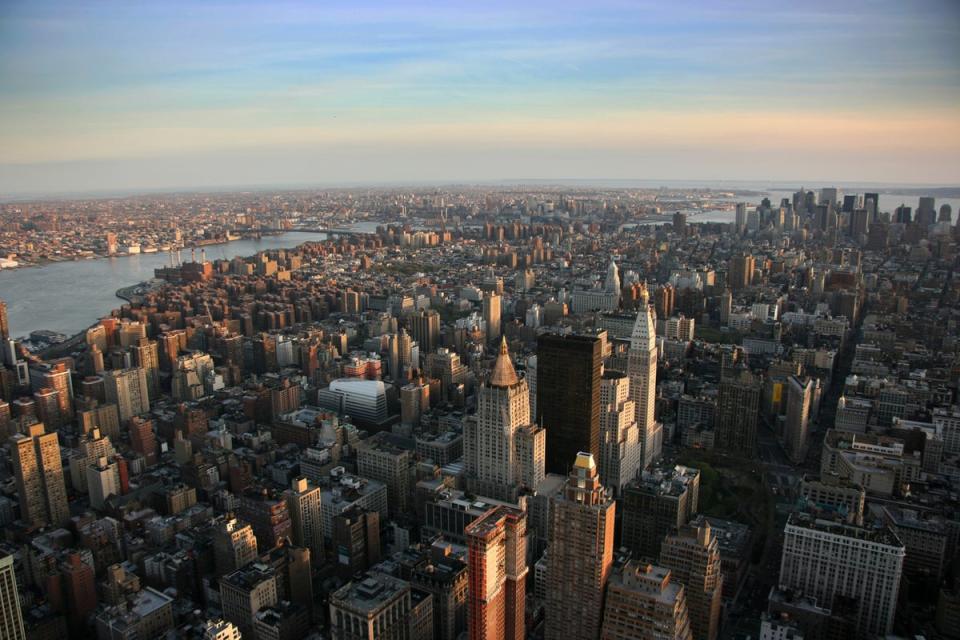 Manhattan comes into its own at Christmastime (Getty Images/iStockphoto)