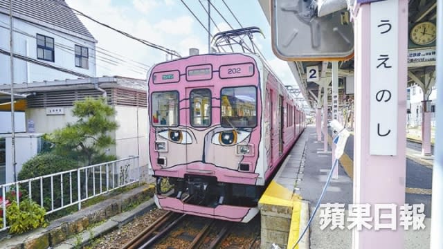 漫畫家松本零士設計的伊賀鐵道忍者列車。