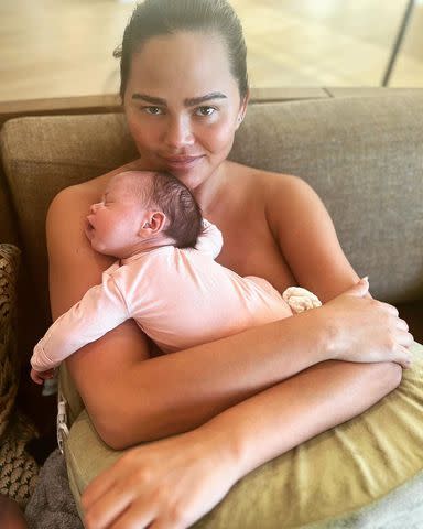 Chrissy Teigen/instagram