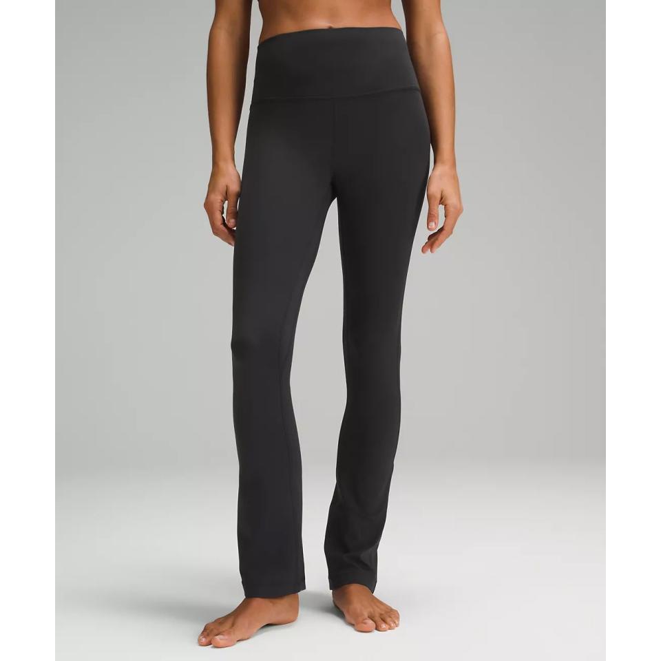 <p><a href="https://go.redirectingat.com?id=74968X1596630&url=https%3A%2F%2Fshop.lululemon.com%2Fp%2Fwomen-pants%2FAlign-HR-Mini-Flare-28%2F_%2Fprod11380487&sref=https%3A%2F%2Fwww.womenshealthmag.com%2Flife%2Fg29400574%2Fbest-gifts-for-mom%2F" rel="nofollow noopener" target="_blank" data-ylk="slk:Shop Now;elm:context_link;itc:0;sec:content-canvas" class="link ">Shop Now</a></p><p>Align™ High-Rise Mini-Flared Pant Extra Short</p><p>lululemon.com</p><p>$118.00</p>