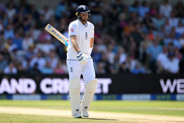 Day four of third Ashes Test: England chasing 251 for victory at