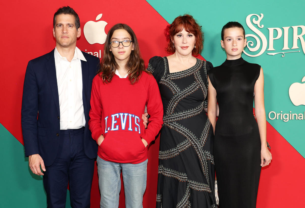 Panio Gianopoulos, Roman Stylianos Gianopoulos, Molly Ringwald and Adele Georgiana Gianopoulos (Cindy Ord / Getty Images,)