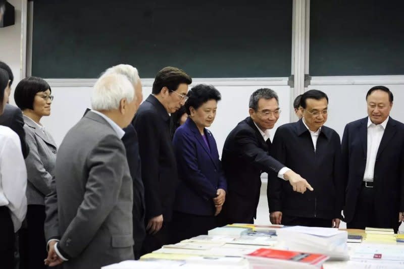 中國國務院總理李克強日前巡視北京大學國家發展研究院（取自網路）