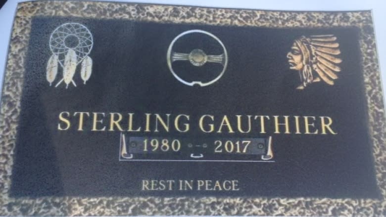 Friend of homeless Edmonton artist campaigns to buy a headstone for his grave