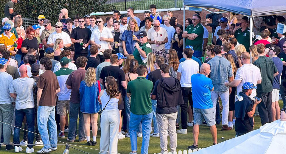 Crowd at Forestville RSL during two-up.