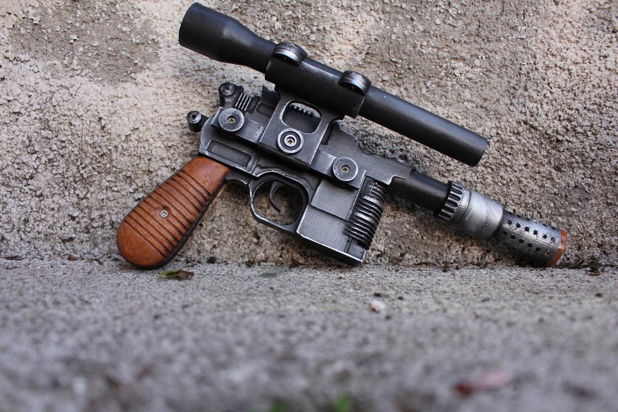 Han Solo DL-44 Blaster - Star Wars Prop Movie Replica, best star wars gifts