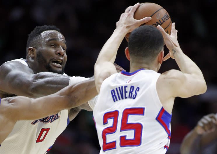 Once teammates, Glen Davis certainly isn't afraid to go after Austin Rivers. (AP)