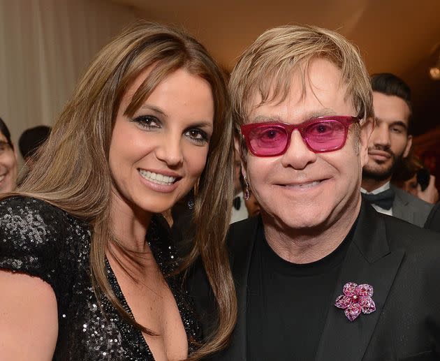 Britney con Elton John (Foto: Michael Kovac vía Getty Images)