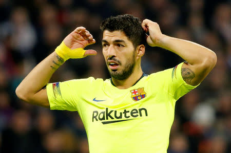 Foto del martes del delantero de Barcelona Luis Suarez en el partido con Lyon por Liga de Campeones. Feb 19, 2019 REUTERS/Jean-Paul Pelissier