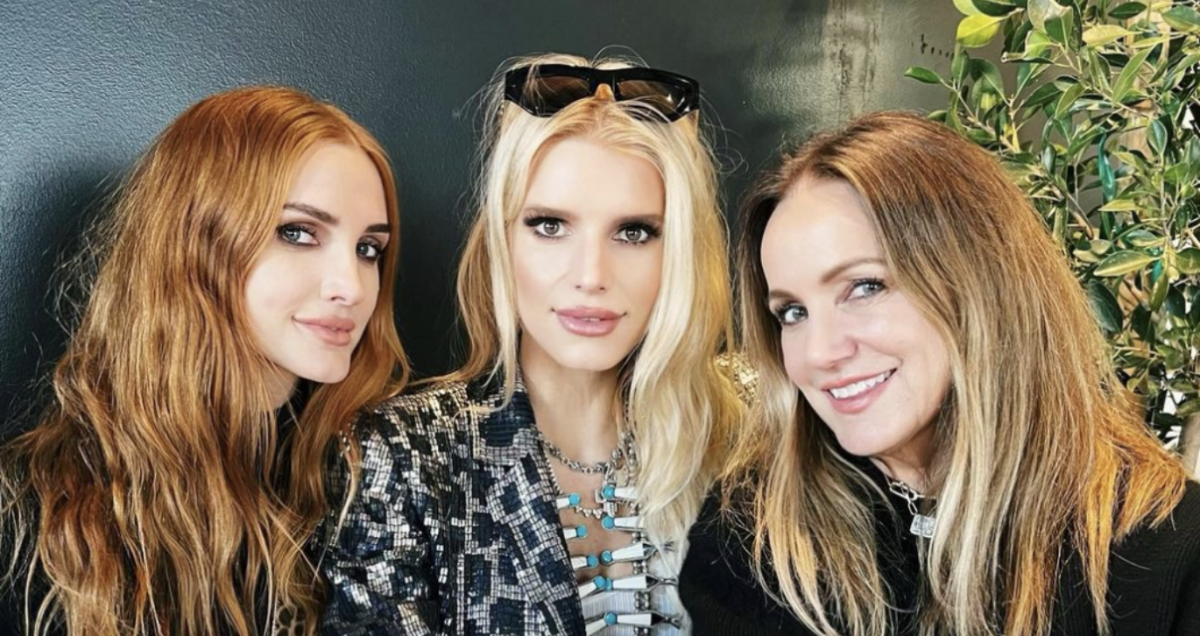 Jessica Simpson Blessed Us With A Fresh-Faced Selfie For Her Birthday