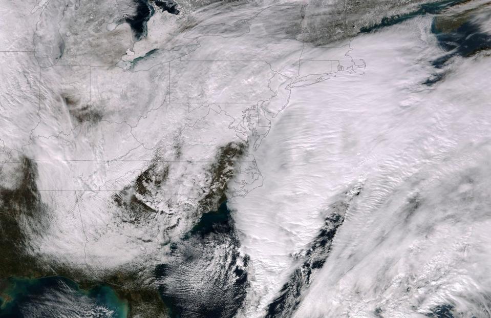 blizzard barrels into northeastern us